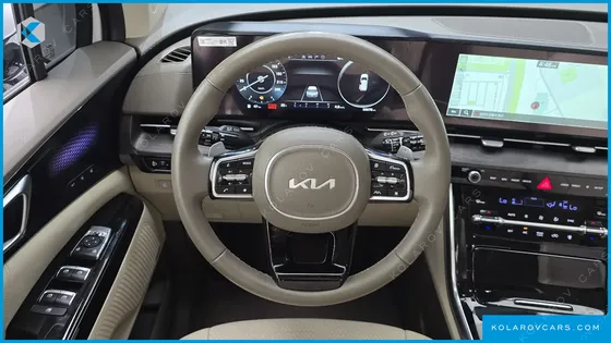 KIA CARNIVAL GASOLINE 7-SEATER SIGNATURE