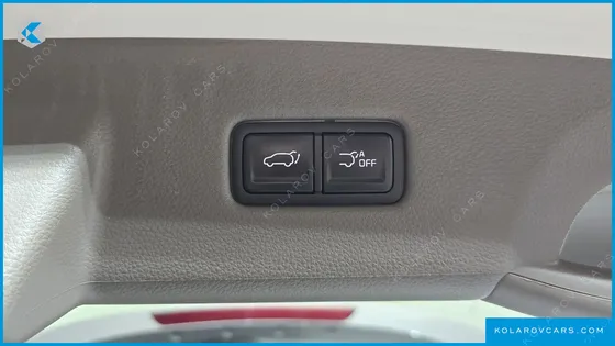 KIA CARNIVAL GASOLINE 7-SEATER SIGNATURE