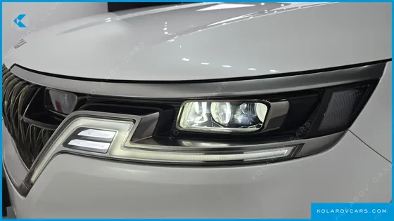 KIA CARNIVAL GASOLINE 7-SEATER SIGNATURE