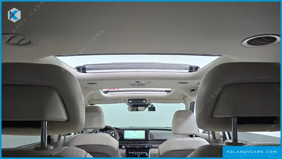 KIA CARNIVAL GASOLINE 7-SEATER SIGNATURE