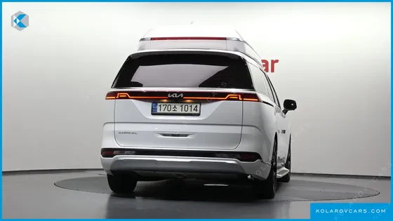 KIA CARNIVAL 7-SEATER HI-LIMOUSINE