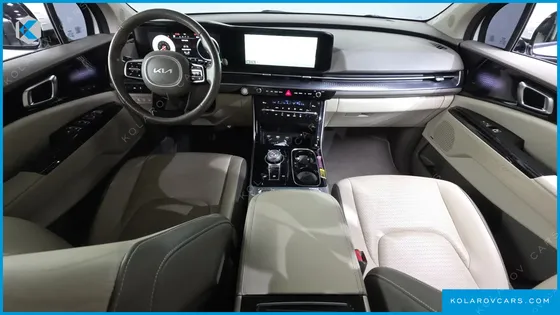 KIA CARNIVAL 7-SEATER HI-LIMOUSINE