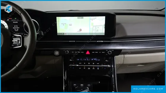 KIA CARNIVAL 7-SEATER HI-LIMOUSINE