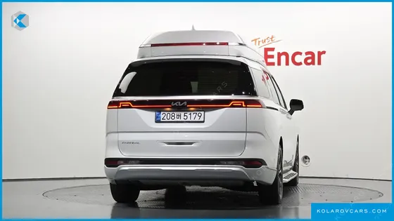 KIA CARNIVAL GASOLINE 9-SEATER HI-LIMOUSINE