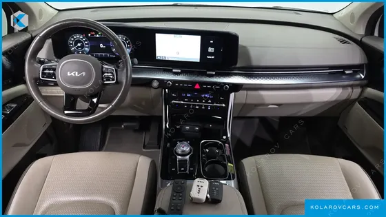 KIA CARNIVAL GASOLINE 9-SEATER HI-LIMOUSINE