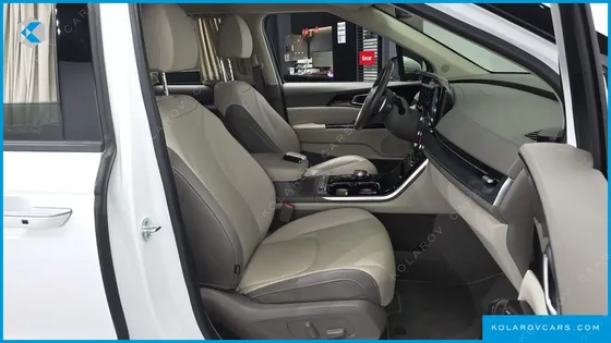 KIA CARNIVAL GASOLINE 9-SEATER HI-LIMOUSINE