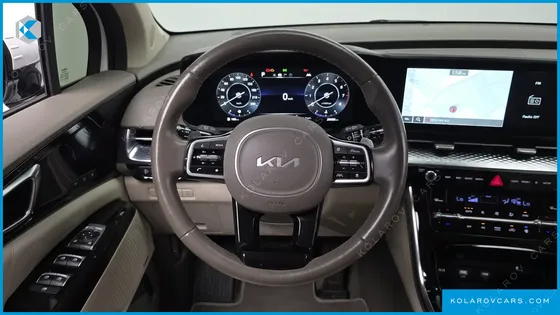 KIA CARNIVAL GASOLINE 9-SEATER HI-LIMOUSINE