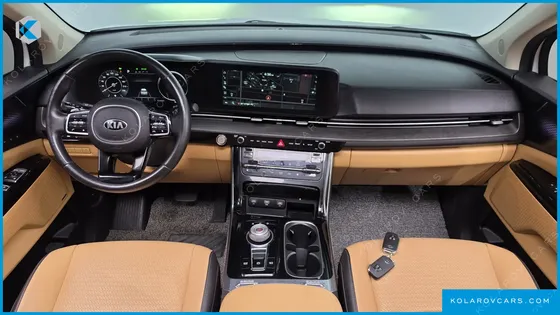 KIA CARNIVAL DIESEL 7-SEATER SIGNATURE