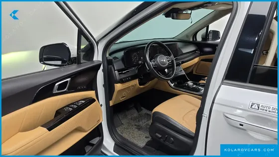 KIA CARNIVAL DIESEL 7-SEATER SIGNATURE
