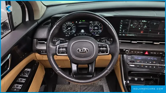 KIA CARNIVAL DIESEL 7-SEATER SIGNATURE