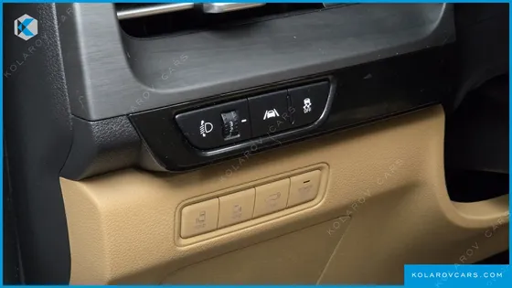 KIA CARNIVAL DIESEL 7-SEATER SIGNATURE