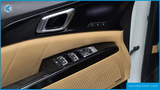 KIA CARNIVAL DIESEL 7-SEATER SIGNATURE