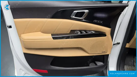 KIA CARNIVAL DIESEL 7-SEATER SIGNATURE