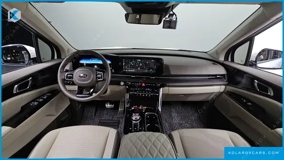 KIA CARNIVAL GASOLINE 7-SEATER SIGNATURE