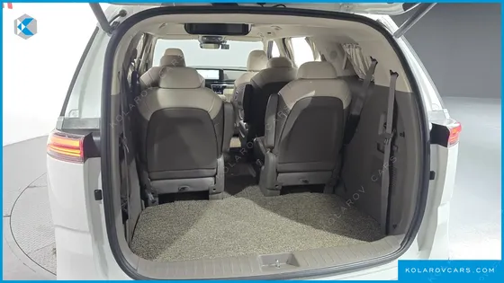KIA CARNIVAL DIESEL 9-SEATER HI-LIMOUSINE