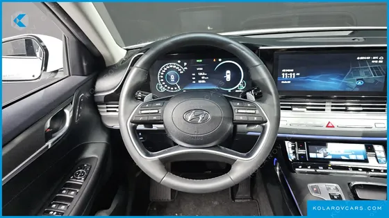 HYUNDAI GRANDEUR 3.0 LPI RENT CAR