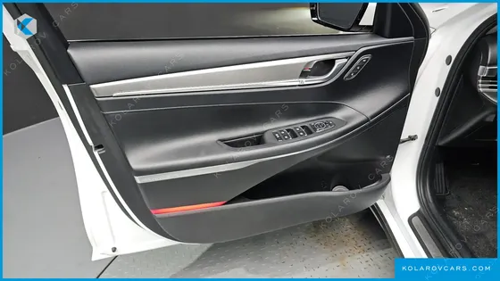 HYUNDAI GRANDEUR 3.0 LPI RENT CAR