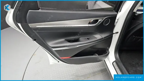 HYUNDAI GRANDEUR 3.0 LPI RENT CAR