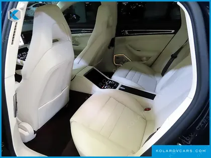PORSCHE PANAMERA 2.9 AWD E-HYBRID PLATINUM EDITION