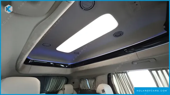 KIA CARNIVAL GASOLINE 9-SEATER HI-LIMOUSINE
