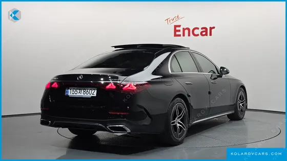 MERCEDES E-CLASS E300 4MATIC AMG LINE