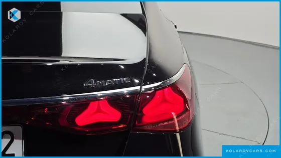 MERCEDES E-CLASS E300 4MATIC AMG LINE