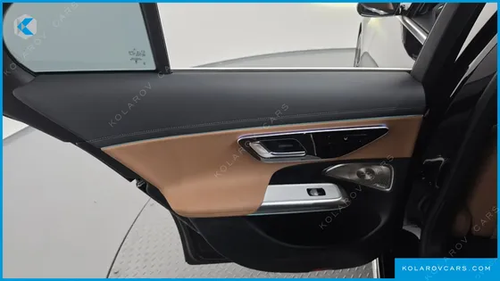 MERCEDES E-CLASS E300 4MATIC AMG LINE