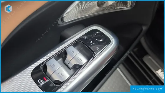 MERCEDES E-CLASS E300 4MATIC AMG LINE