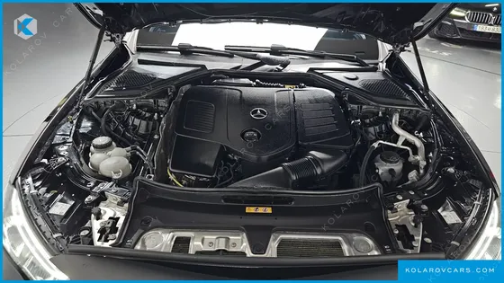 MERCEDES E-CLASS E300 4MATIC AMG LINE