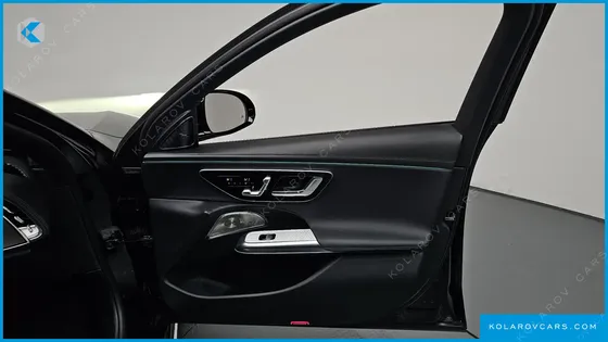 MERCEDES E-CLASS E300 4MATIC AMG LINE