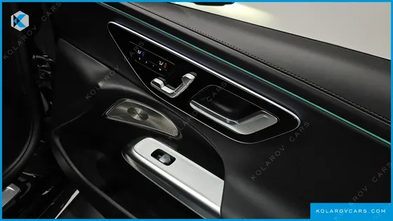 MERCEDES E-CLASS E300 4MATIC AMG LINE