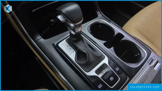 KIA CARNIVAL DIESEL 9-SEATER PRESTIGE