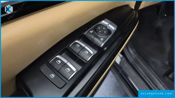 KIA CARNIVAL DIESEL 9-SEATER PRESTIGE