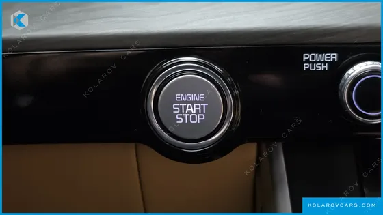 KIA CARNIVAL DIESEL 9-SEATER PRESTIGE
