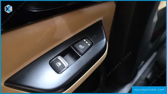 KIA CARNIVAL DIESEL 9-SEATER PRESTIGE