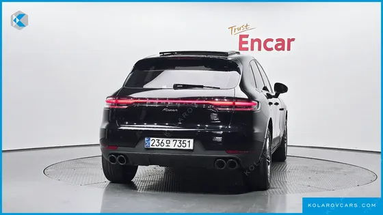 PORSCHE MACAN 2.0