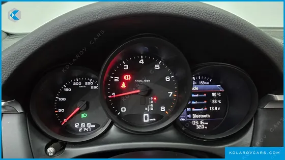 PORSCHE MACAN 2.0