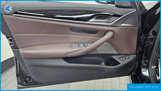 BMW 5 SERIES 530E M SPORT