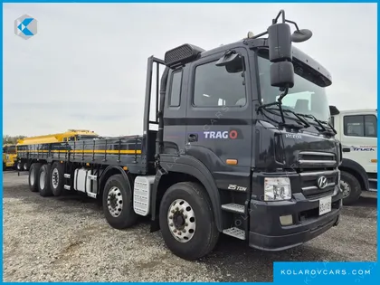 HYUNDAI TRAGO 10X4