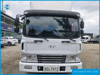 HYUNDAI MEGA TRUCK GOLD