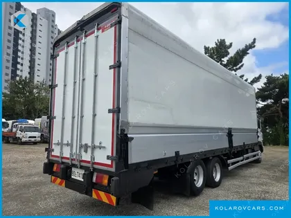 HYUNDAI MEGA TRUCK GOLD