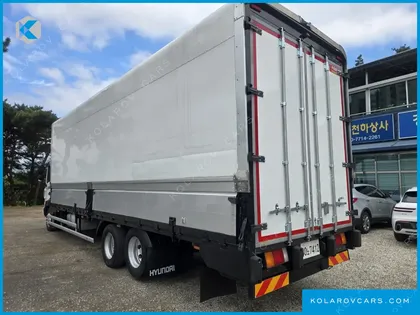 HYUNDAI MEGA TRUCK GOLD