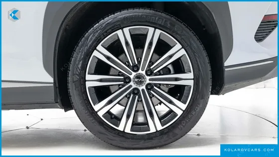 BYD SEALION 7 BASE