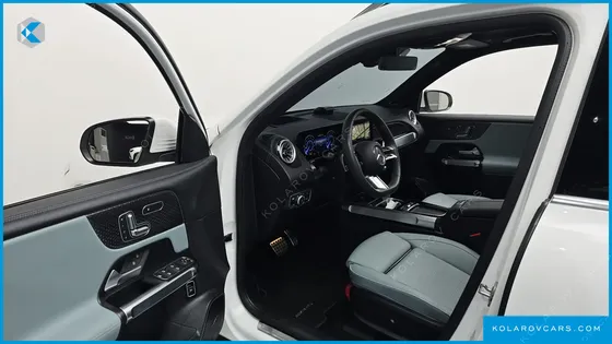 MERCEDES EQB EQB300 4MATIC AMG LINE