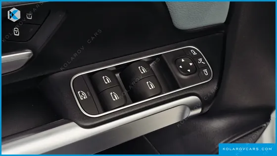 MERCEDES EQB EQB300 4MATIC AMG LINE