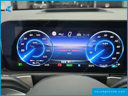 MERCEDES EQB EQB300 4MATIC AMG LINE