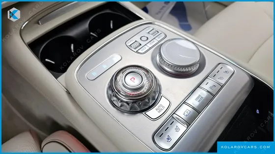 GENESIS G90 GASOLINE 3.5 TURBO 2WD