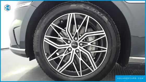 GENESIS G90 GASOLINE 3.5 TURBO AWD
