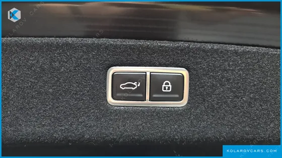 GENESIS G90 GASOLINE 3.5 TURBO AWD