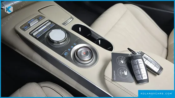 GENESIS GV70 2.5T GASOLINE 2WD